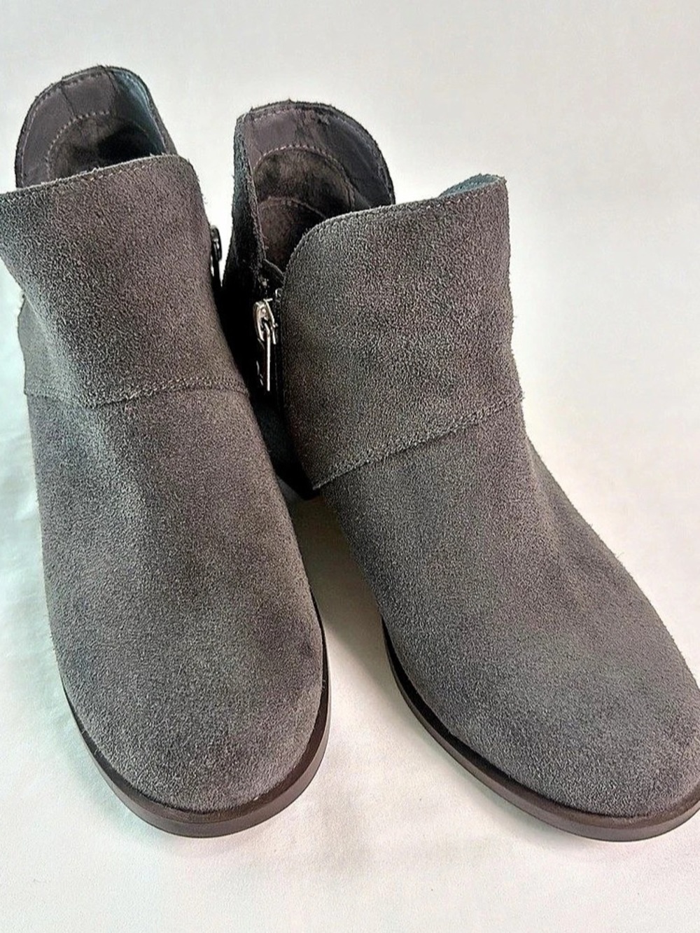 Koolaburra by UGG Gray Ankle Boots US 5.5